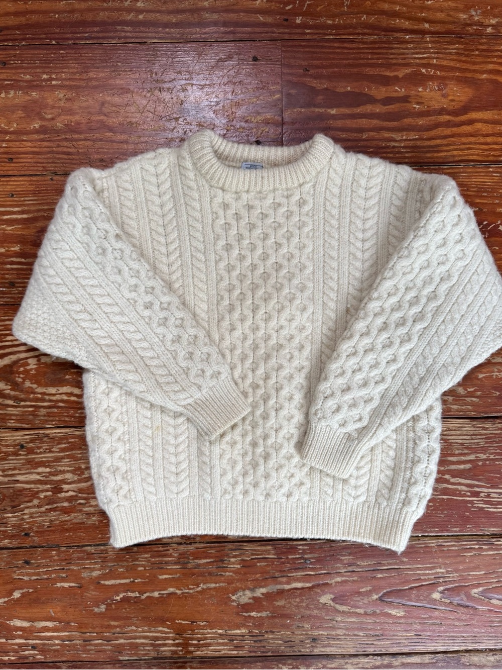 Women’s fisherman wool sweater